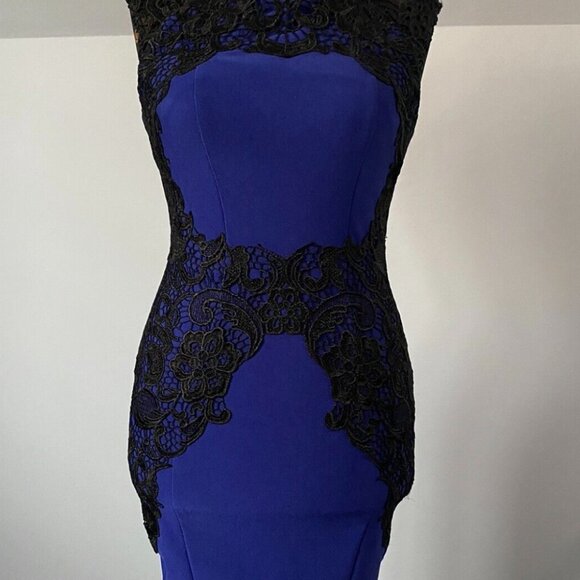 EUC Lipsy London Bandage Dress with Lace Detailing & Keyhole Back - Picture 2 of 9